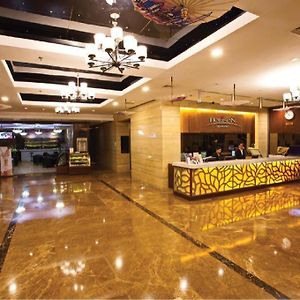 Horison Ultima Semarang
